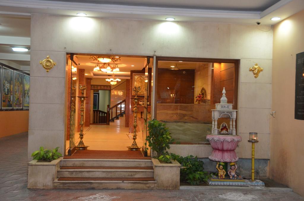 Hotel Raya'S Annexe-1 Kumbakonam Bagian luar foto